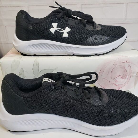 Under Armour Shoes - Under Armour Charged Pursuit Black Canvas Sneakers womens 7.5 Athletic Shoes